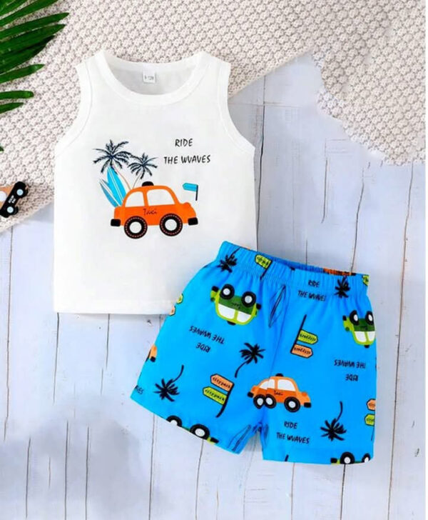 Exclusive Baby printed T-Shirt and pant set